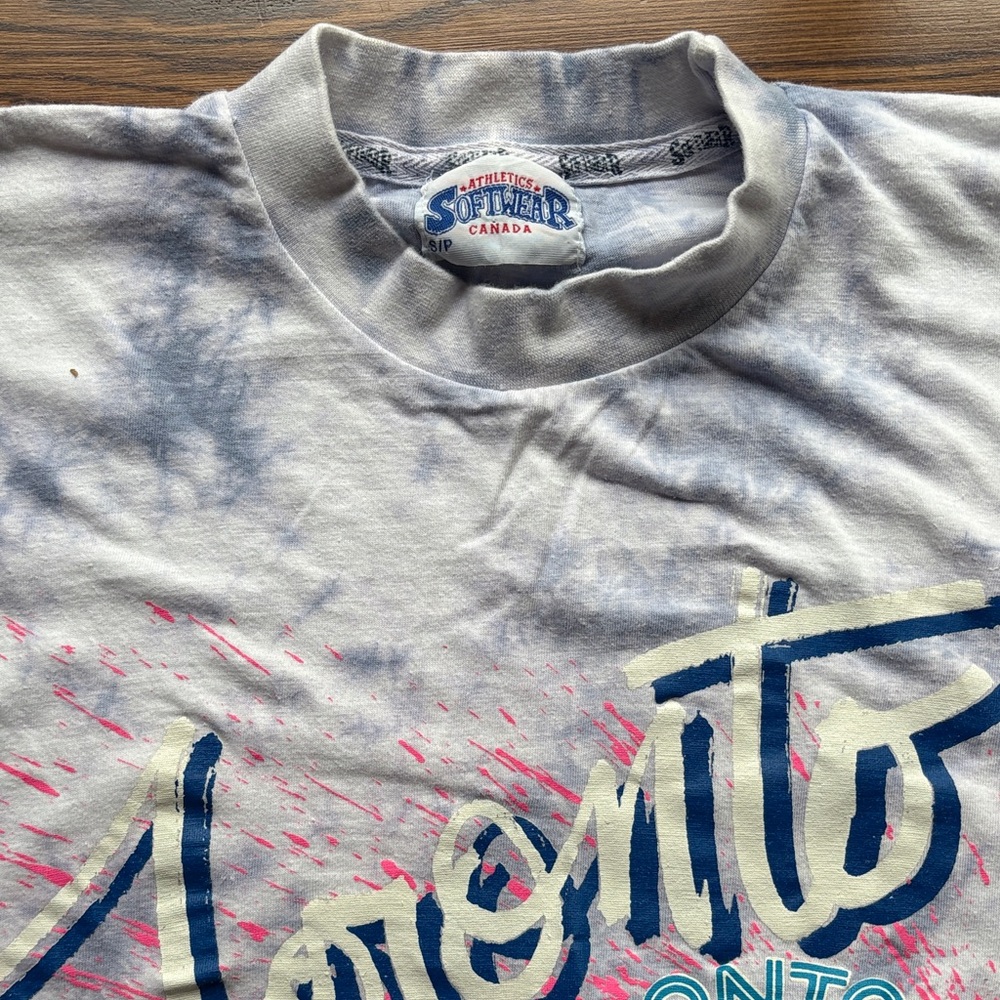 1990s Vintage Toronto Blue Jays Tie Die Logo T-Shirt - Picture 2 of 7